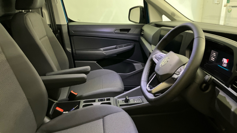 Volkswagen Caddy Cargo C20 Diesel 2.0 TDI 122PS Commerce Pro Van DSG [Tech Pack]